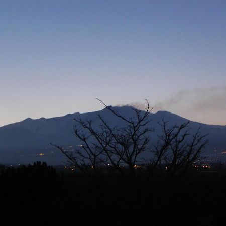 La Terra Del Mezzo Villa Riposto Dış mekan fotoğraf