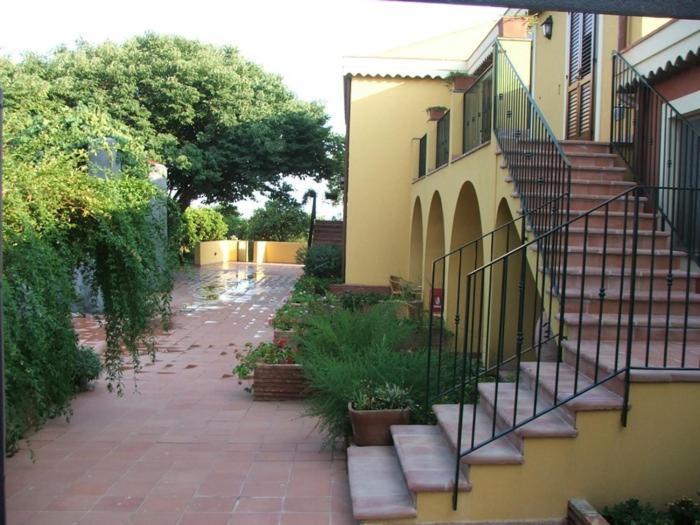 La Terra Del Mezzo Villa Riposto Dış mekan fotoğraf