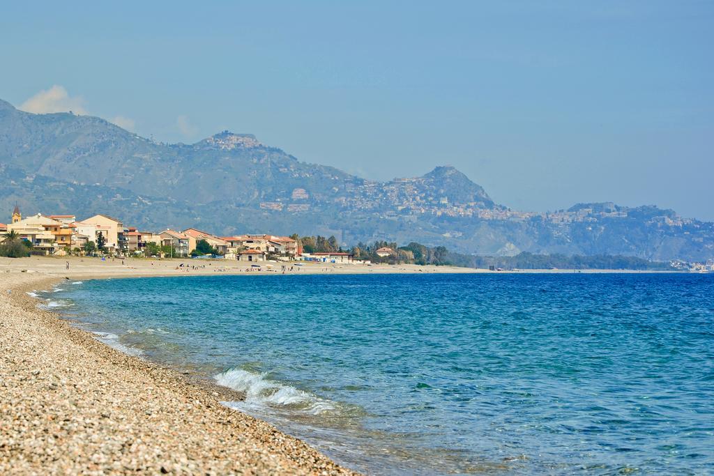 La Terra Del Mezzo Villa Riposto Dış mekan fotoğraf
